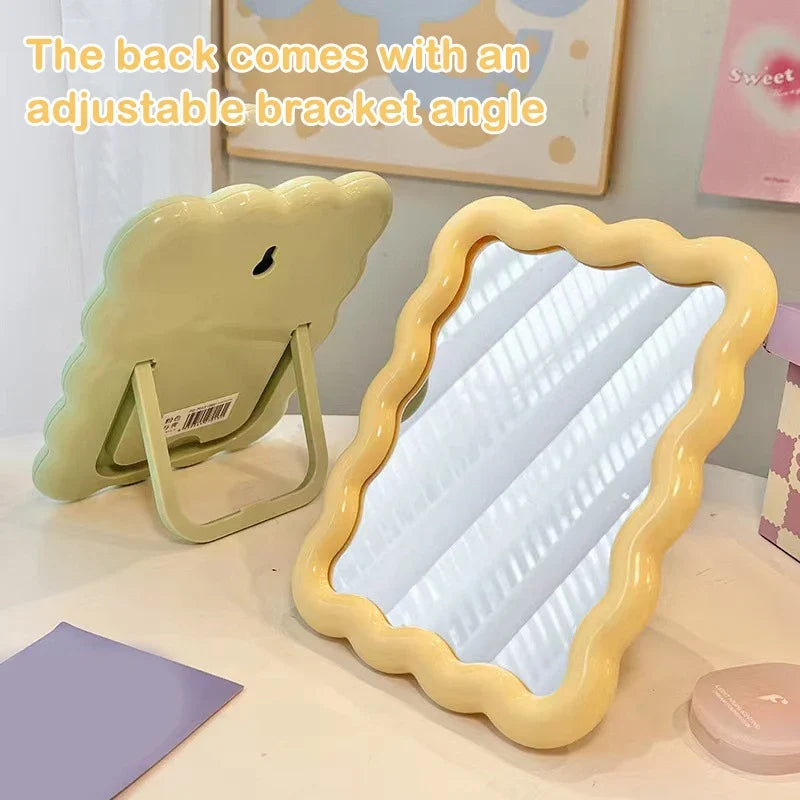 DIKALU Corrugated Compact Makeup Mirror | Foldable & Portable