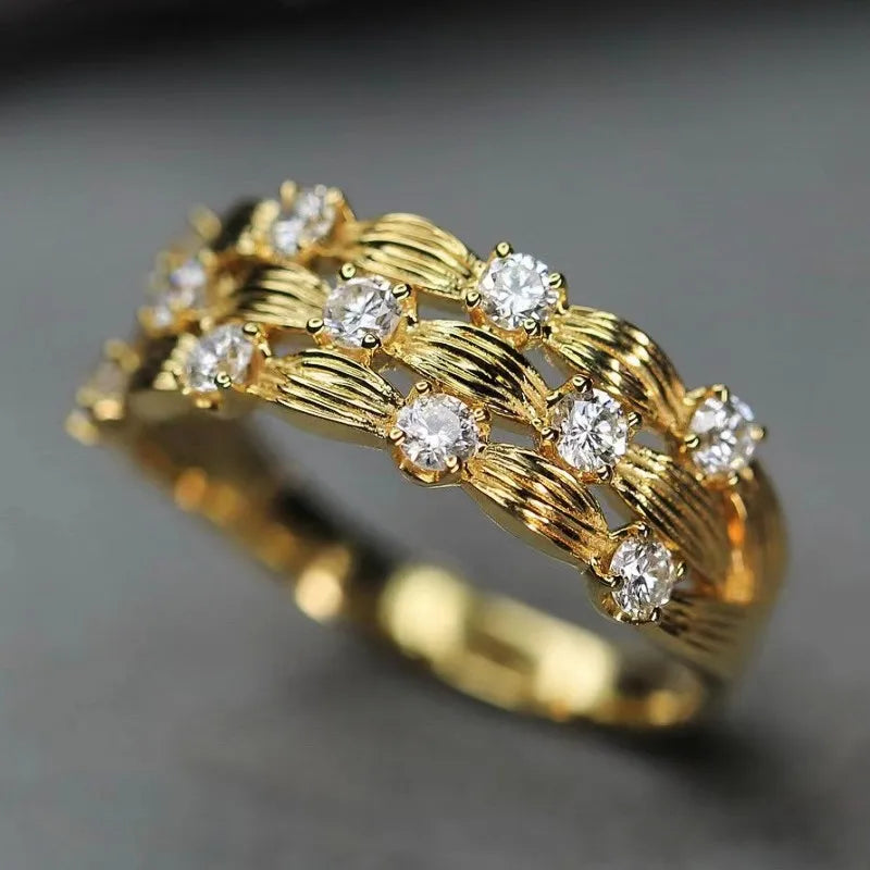 Huitan Women's CZ Wedding Band – Dazzling Cubic Zirconia Ring