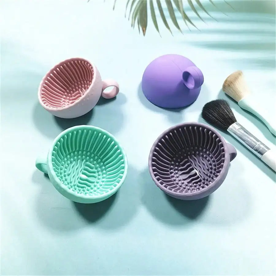 Makeup Brush Cleaning Bowl & Silicone Scrubber Pad