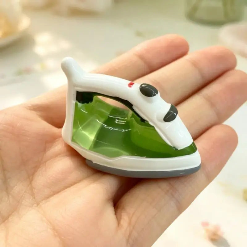 1:12 Dollhouse Miniature Steam Iron Model Ornament | DIY