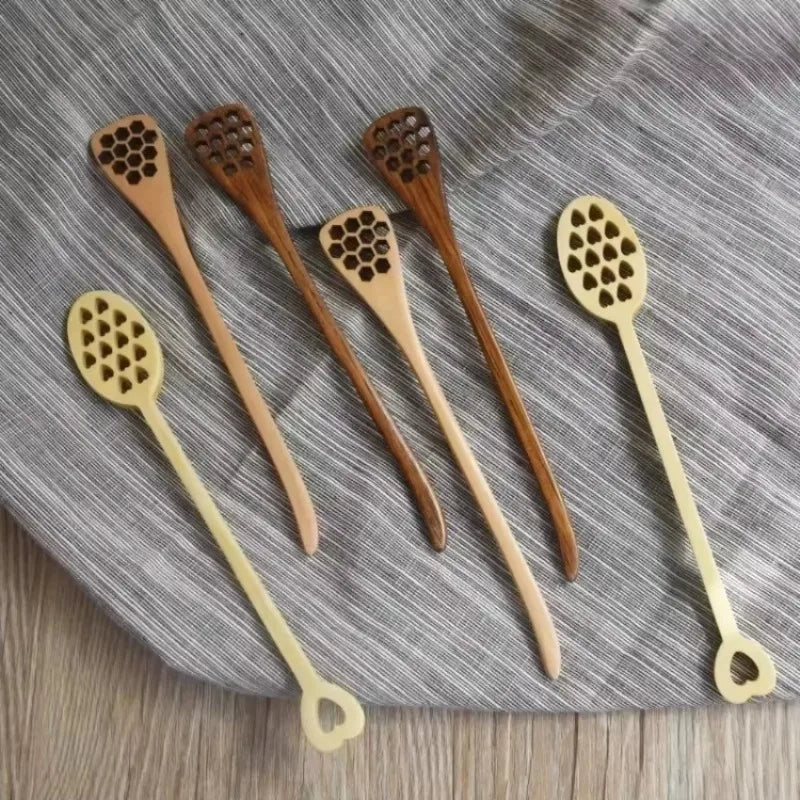 Wooden Honey Dipper Spoon – Eco-Friendly Heart Pattern