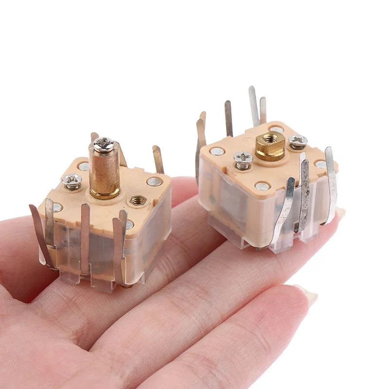 270P Double 20Pfm Switch CBM-443BF-1AB4 088AM+FM Radio Thin Film