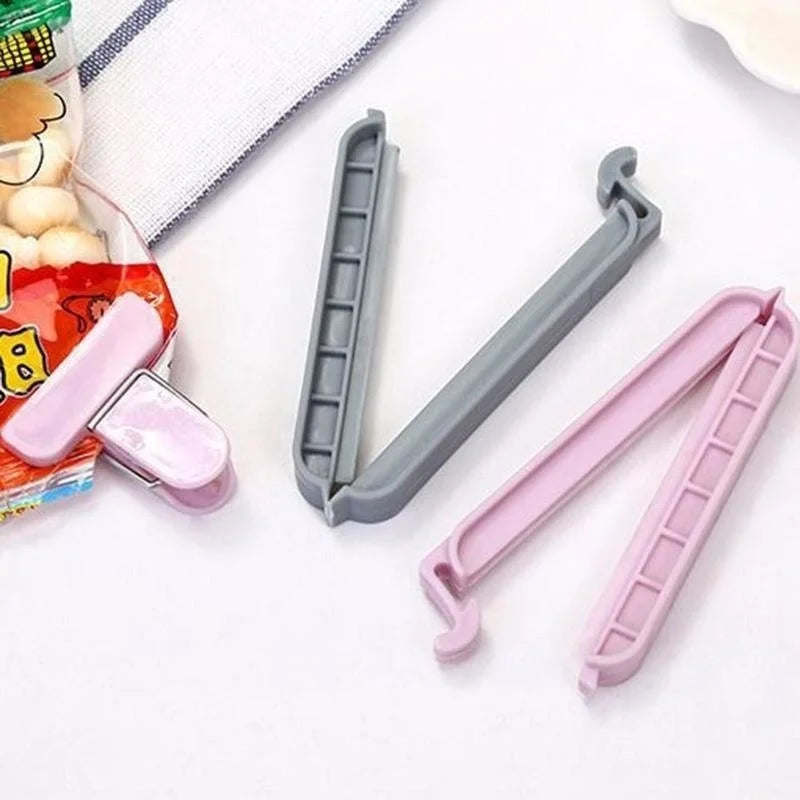 Plastic Bag Clips Set 12/24 Pcs – Food & Snack Bag Sealer