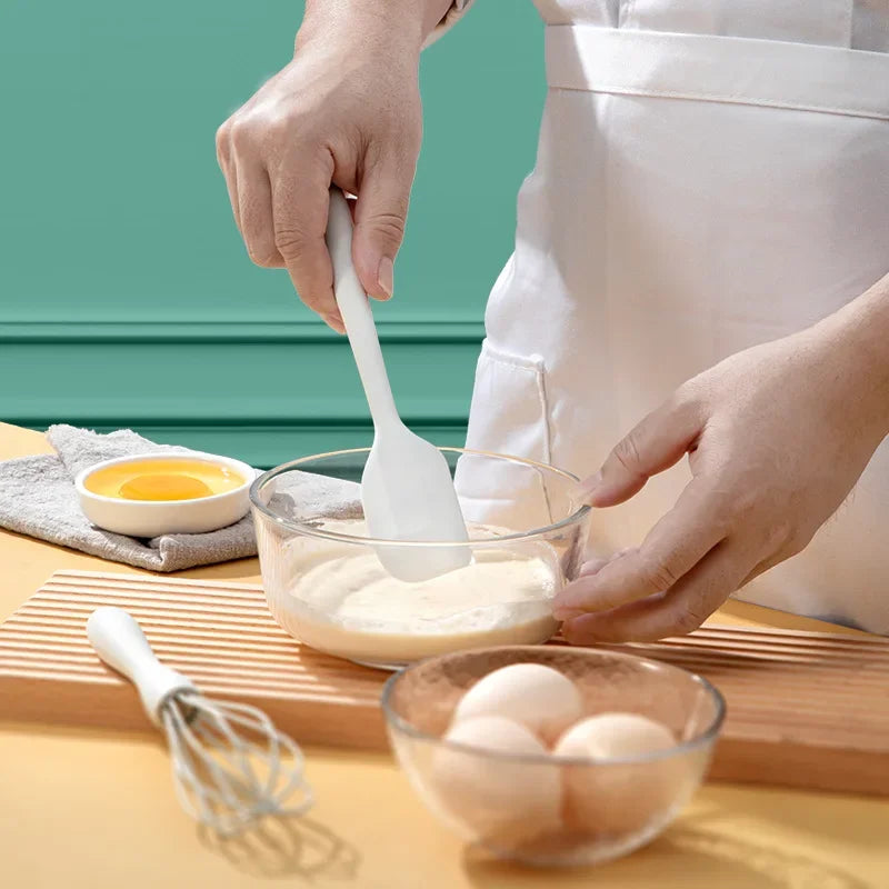 Silicone Baking Set – Spatula, Pastry Brush & Egg Beater 3pc