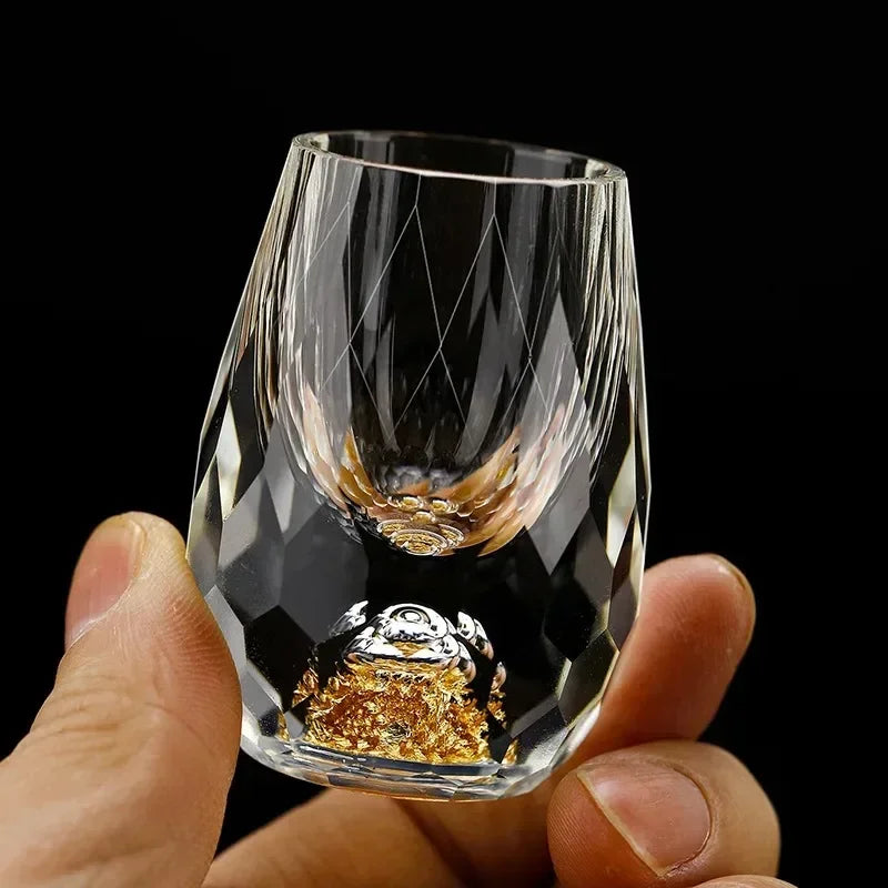 Deluxe Diamond Water Drop Shaped Gold Foil Baijiu Cup Grade Crystal