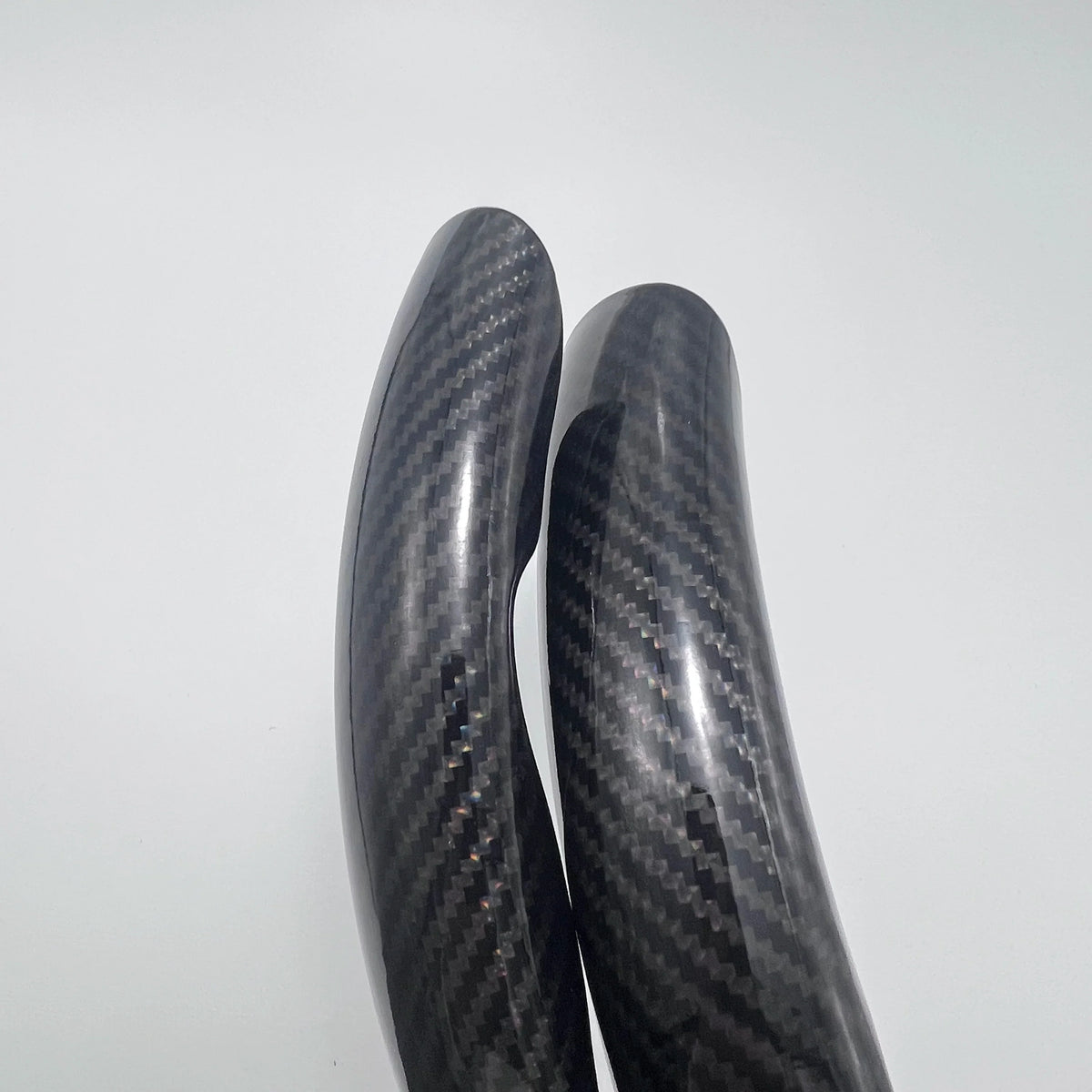 Carbon Fiber Steering Wheel Cover – Anti-Slip Clip-On Universal