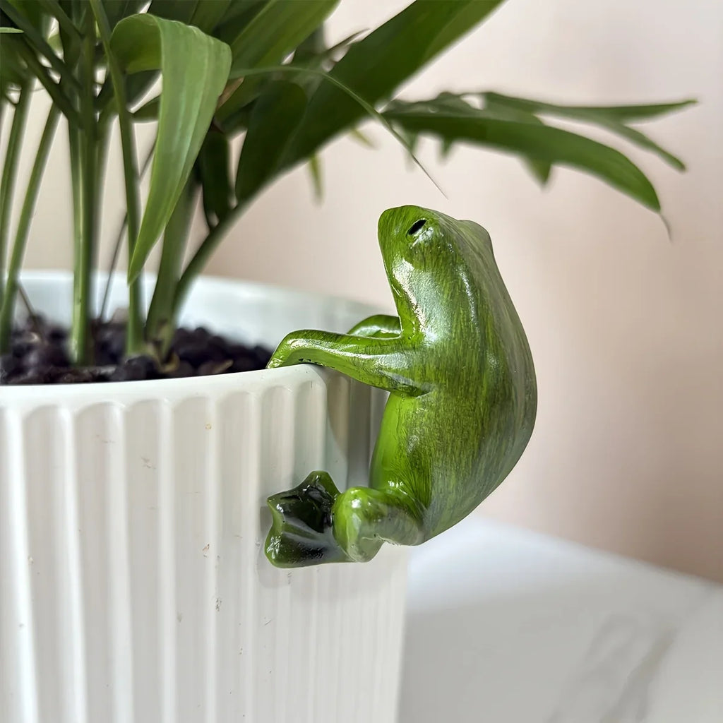 Frog Flower Pot Hugger Statue | Fairy Garden Figurine
