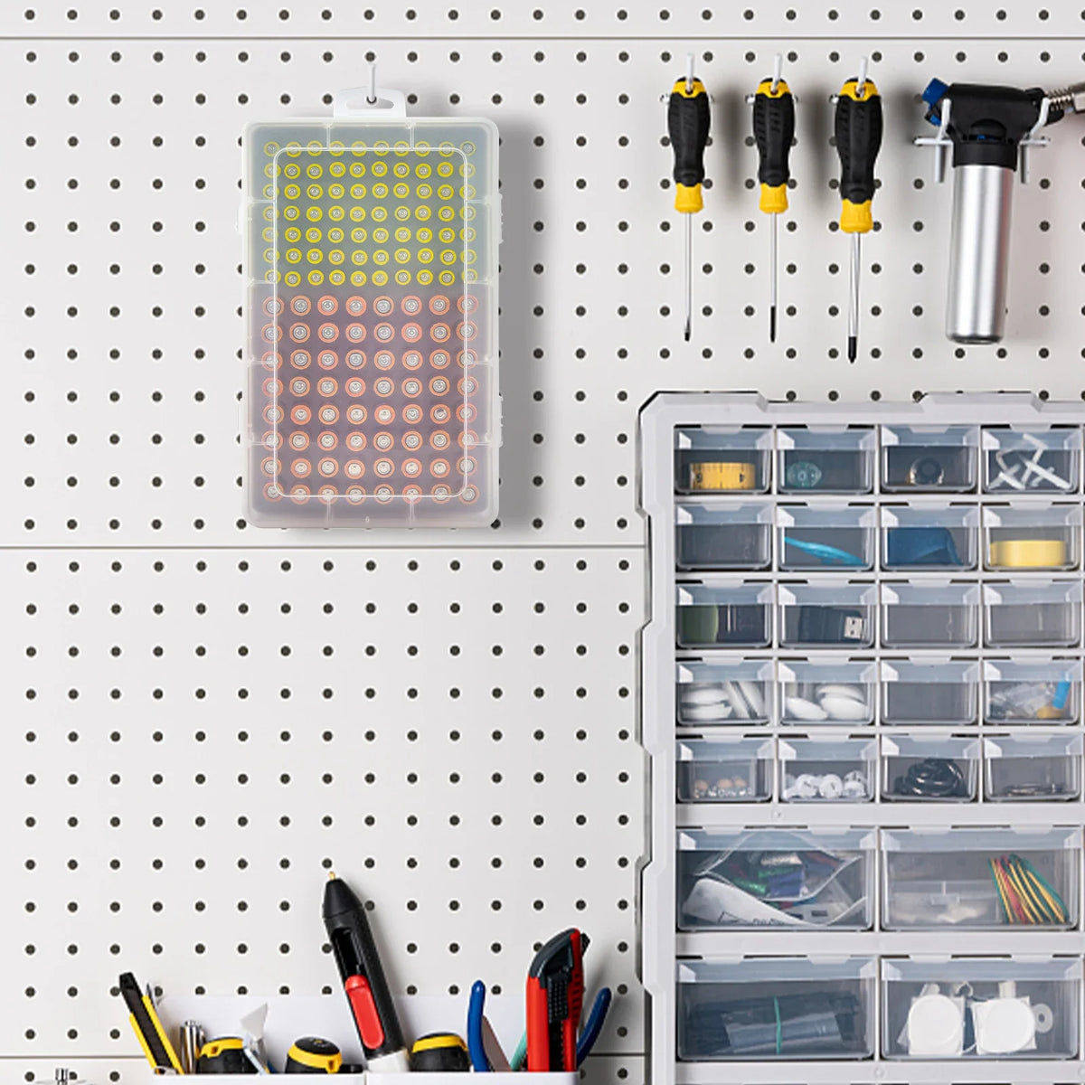 Battery Organizer Case – Stores 134 AA & AAA Batteries