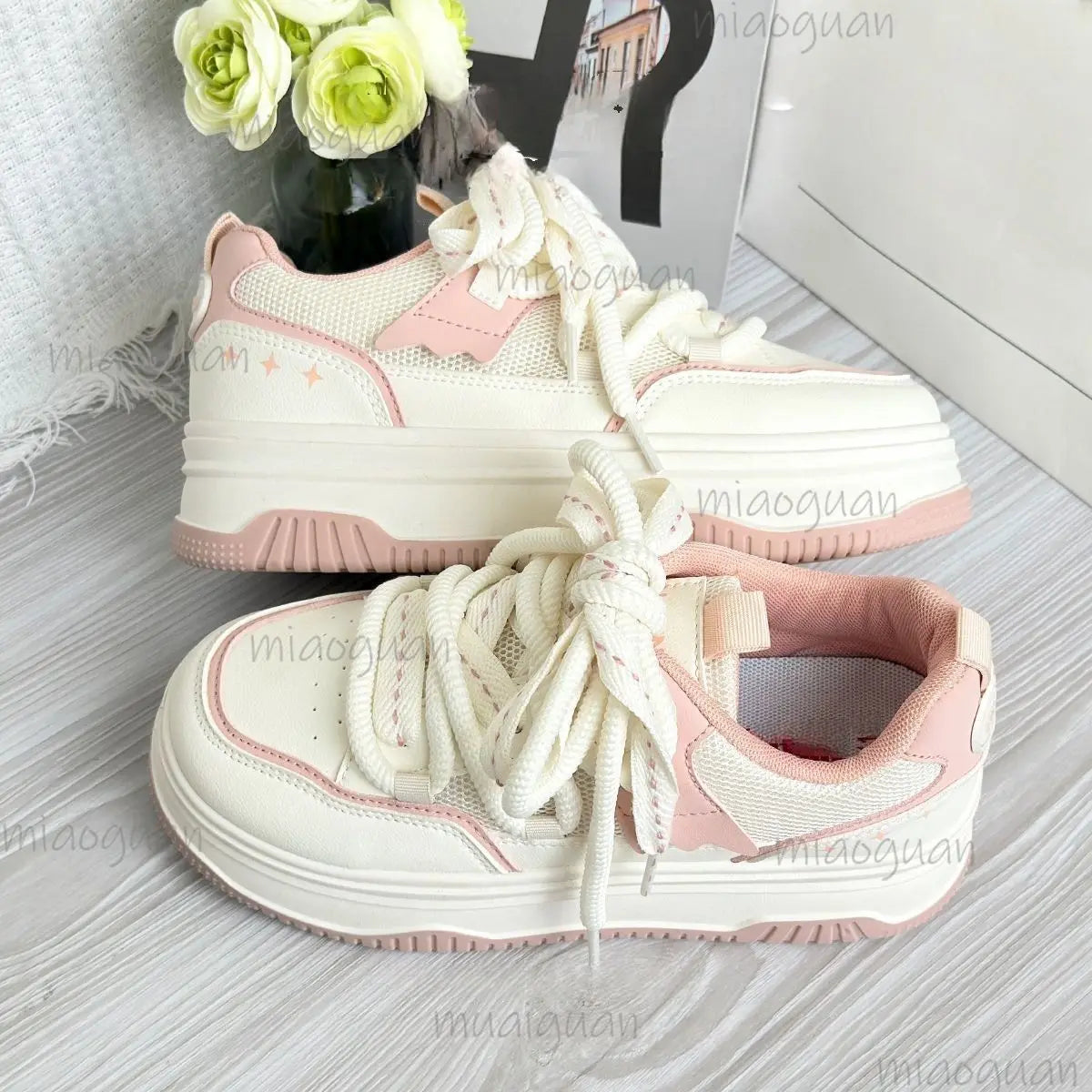 Women's Lace-Up Vulcanized Flat Sneakers | Mixed Color Casual