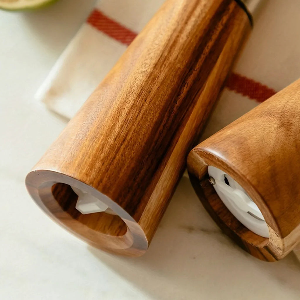 Salt Shaker Durable Wooden Pepper Grinder Hand Fill Ceramic Grinding