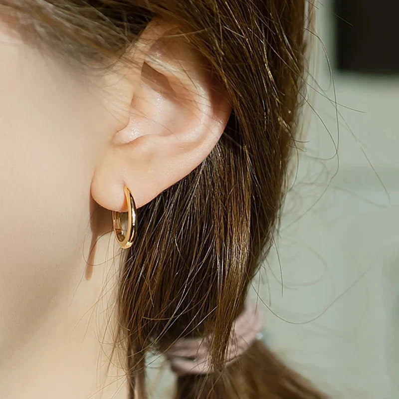 Huitan Gold Hoop Earrings – Geometric Fashion Jewelry for Women