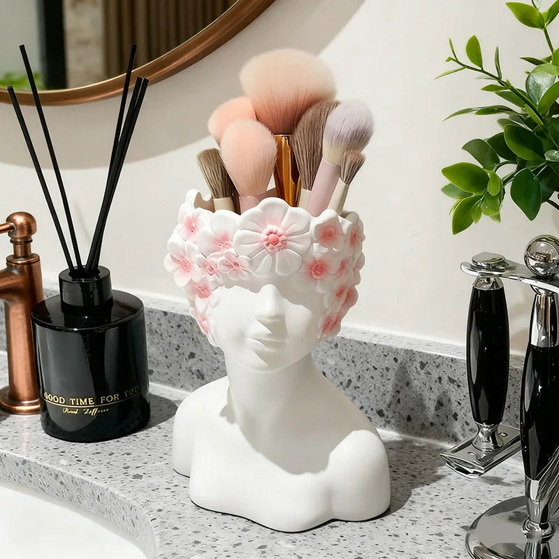 Nordic Face Holding Girl Makeup Brush Storage Cylinder Fashion