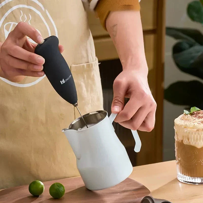 KEMORELA Mini Electric Milk Frother – Handheld Coffee Whisk