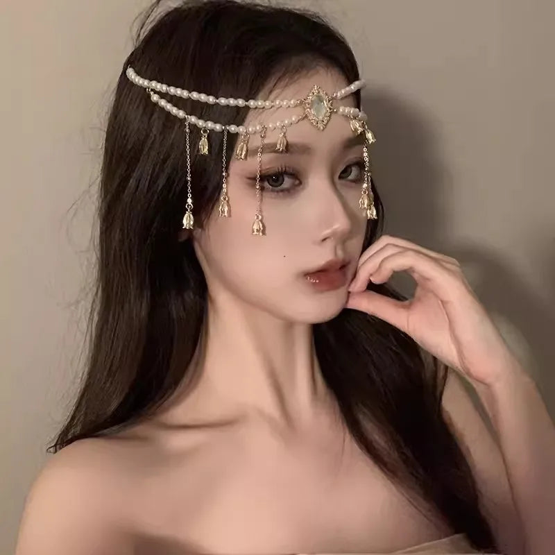 White Pearl Lily of the Valley Head Chain | Retro Hair Jewelry