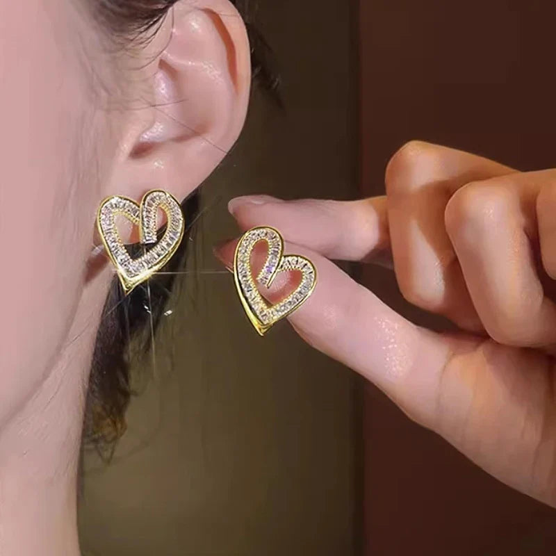 Huitan Heart Stud Earrings – Cubic Zirconia Bridal Jewelry