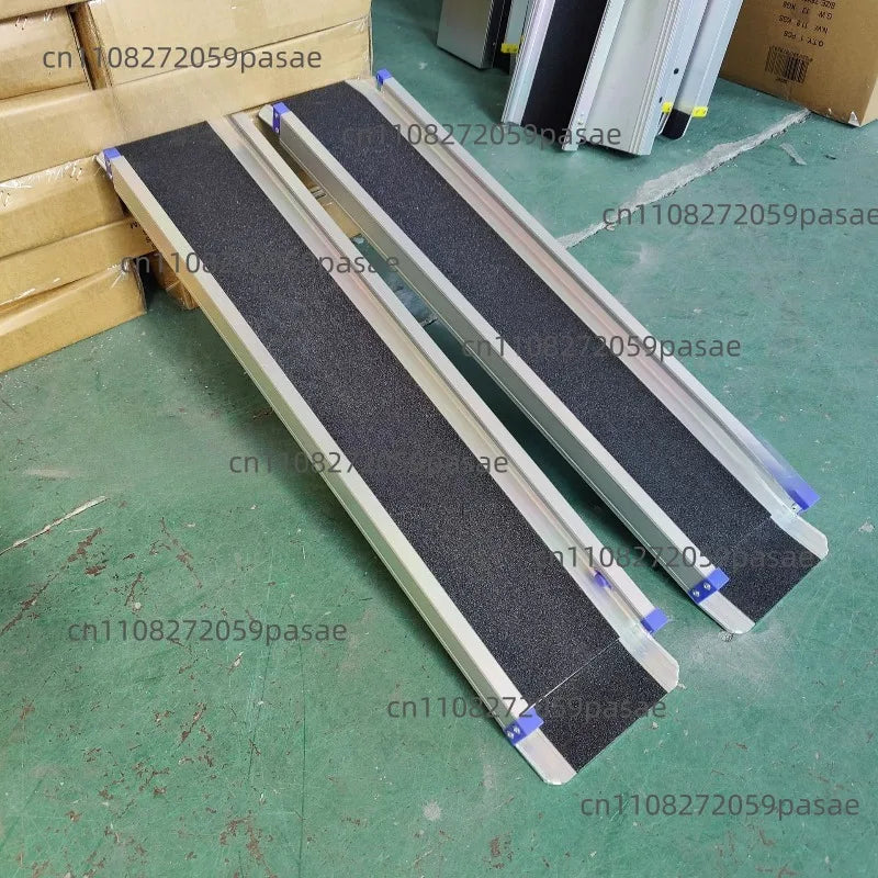 Aluminum Wheelchair Ramp 6–12 FT Retractable Access Ramp