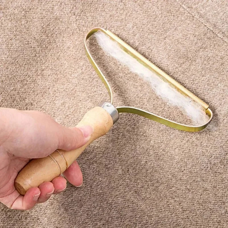 Manual Lint Remover & Pet Hair Brush for Clothes & Carpet