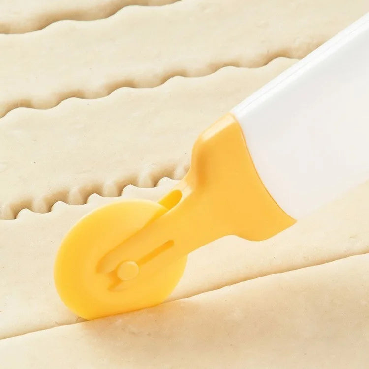 Dumpling Cookie Round Dough Roller Cutter | Pizza Pastry Tool