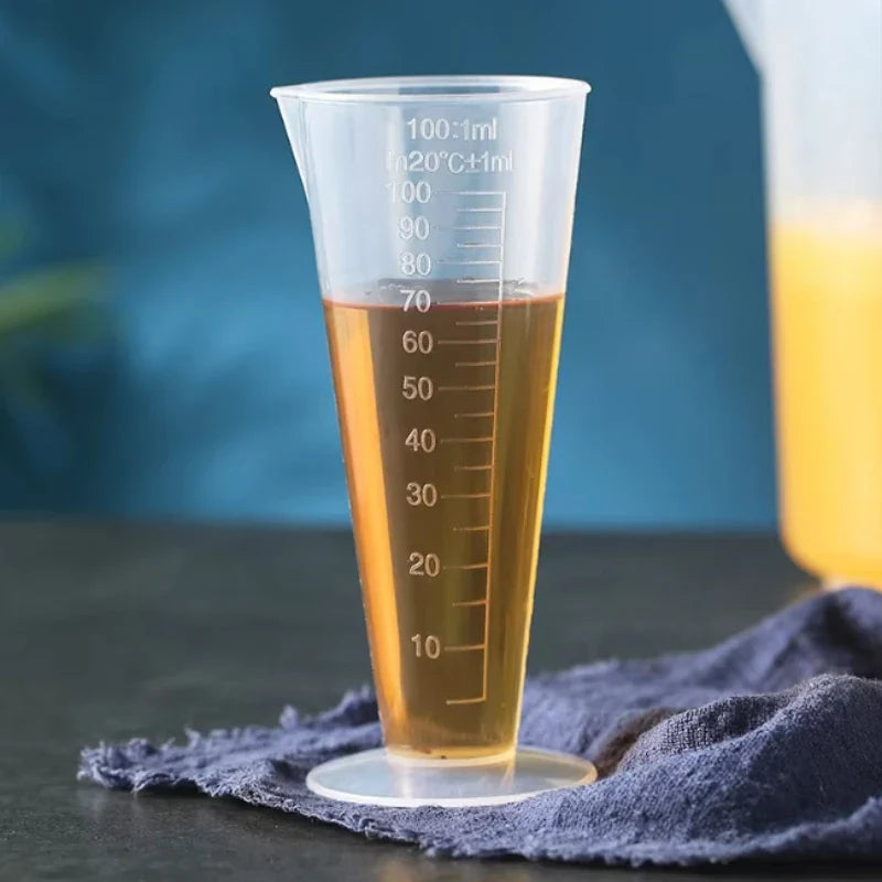 Liquid Measuring Cup Large PP Plastic Corrugated Kitchen Supplies