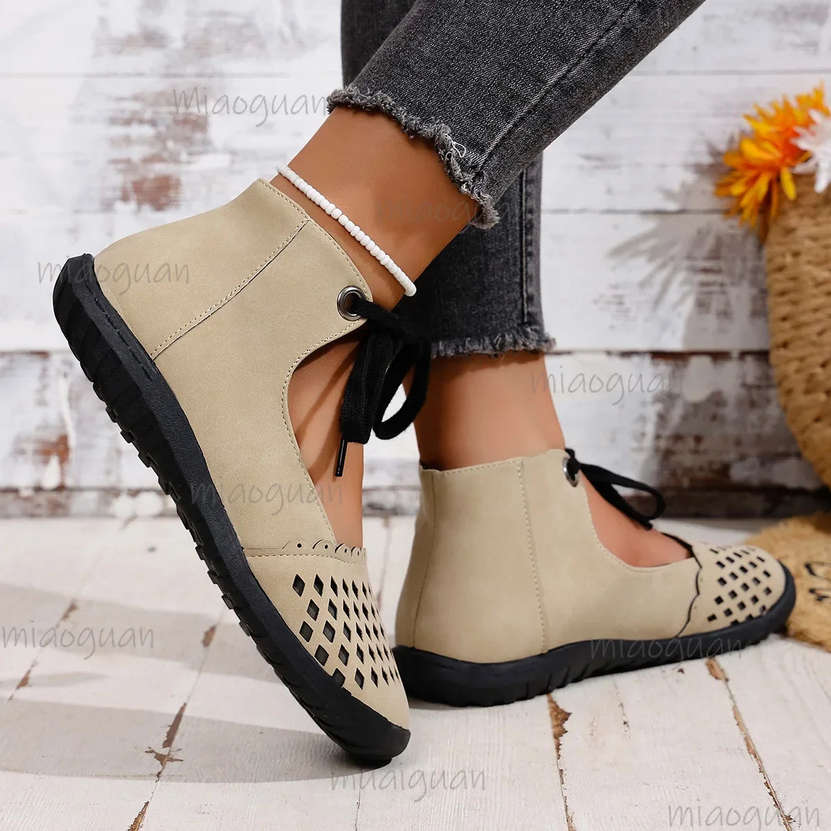 Women's Ethnic Hollow Out Lace-Up Flat Shoes | High Top Flats