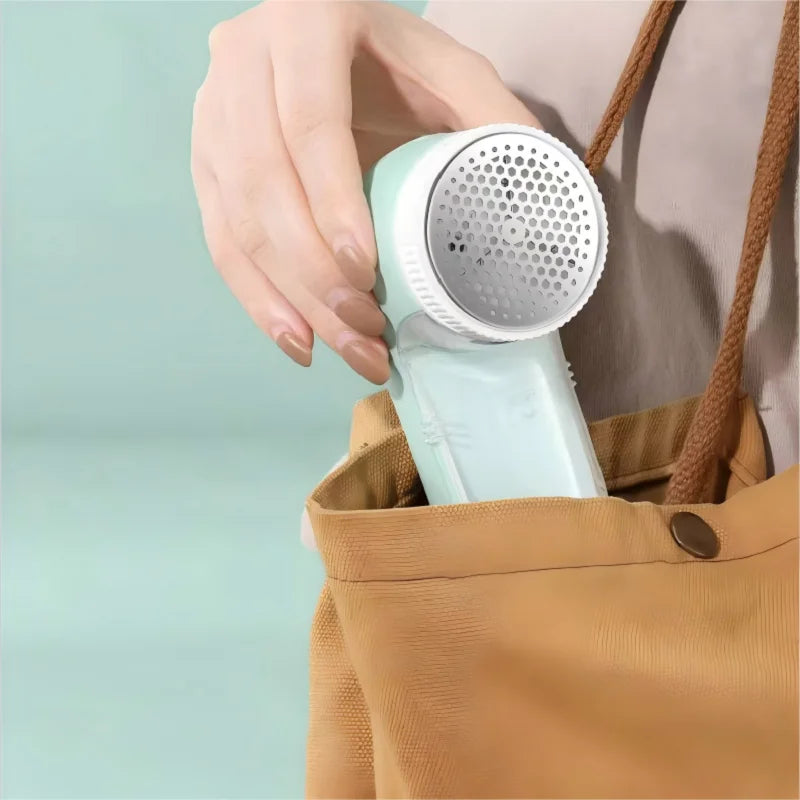 Electric Fabric Shaver & Lint Remover – USB Portable Defuzzer