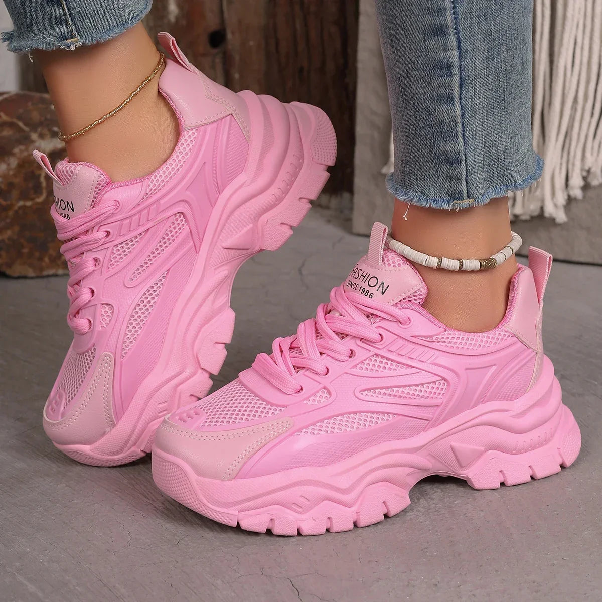 Women's Chunky Platform Sneakers – Lightweight Fashion Tennis Shoes