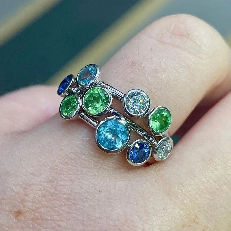 Huitan Women's Colorful Cubic Zirconia Brass Fashion Ring