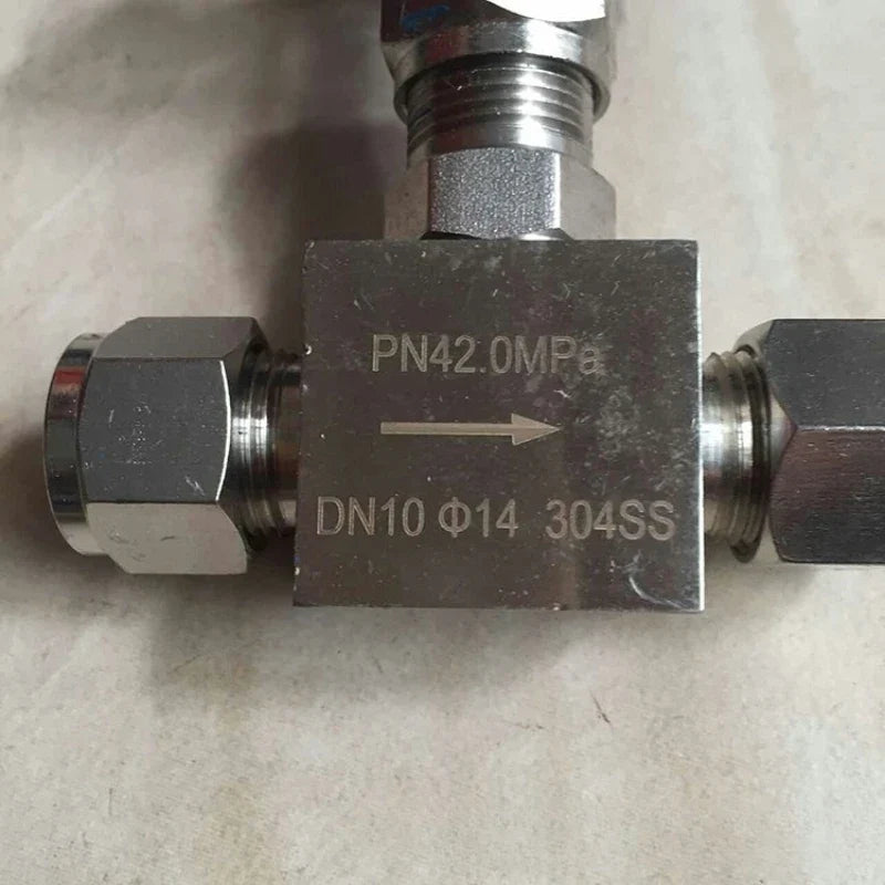 304 Stainless Steel High-Pressure Needle Globe Valve | J23W J24W