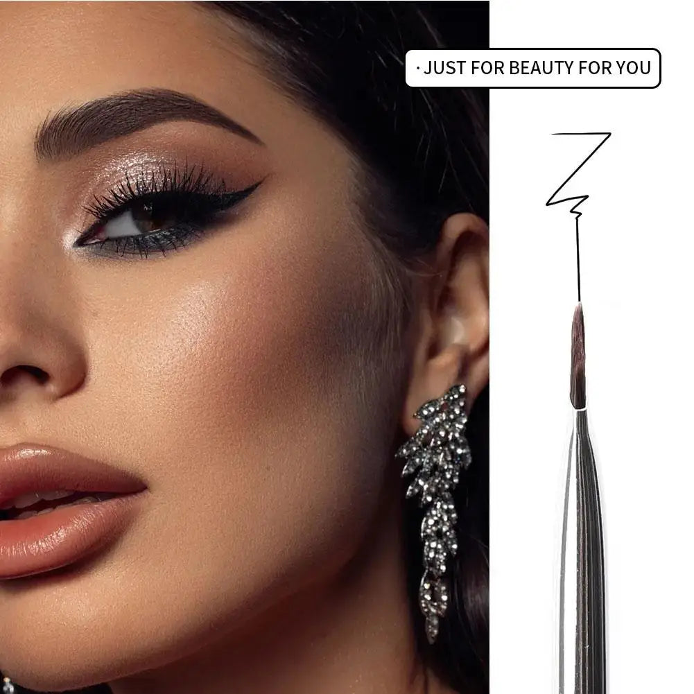 Ultra-Thin Angled Eyebrow & Eyeliner Brush | Precision Tip