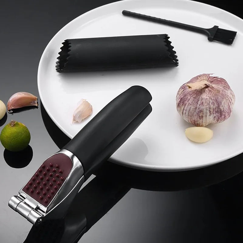 Zinc Alloy Garlic Press & Ginger Mincer – Non-Slip Handle