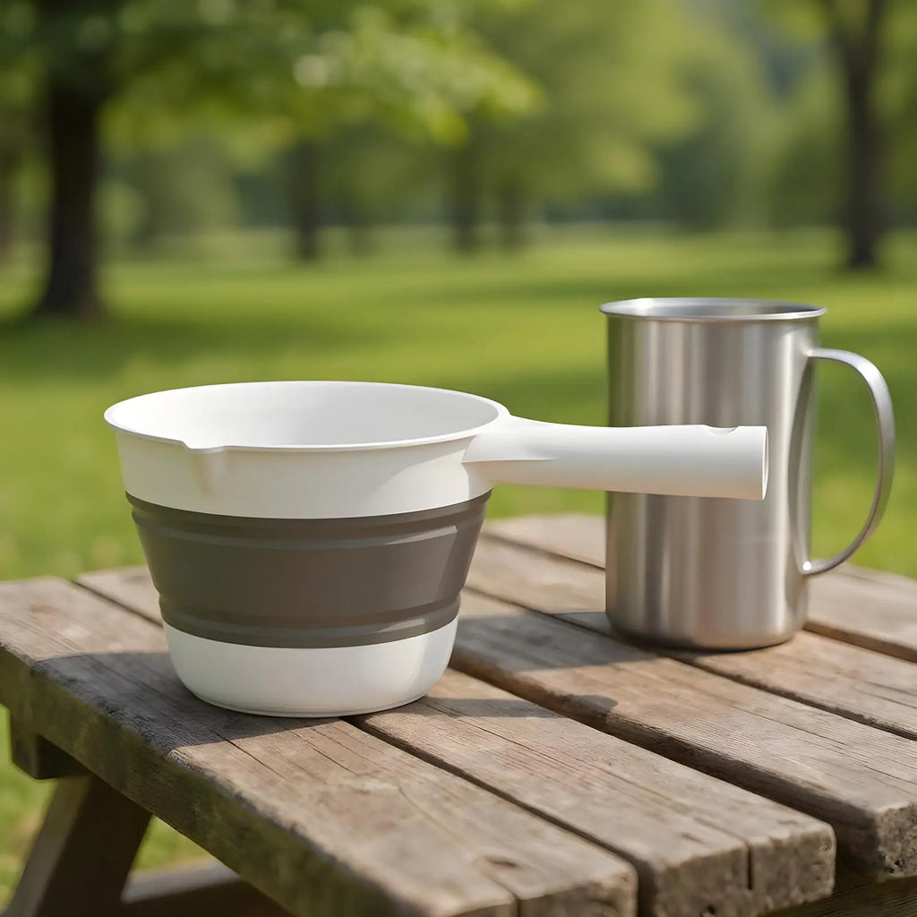 Foldable Water Ladle & Dipper – Spill-Proof, Space-Saving