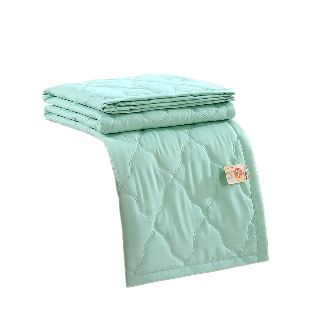 Double-Sided Cooling Blanket – Breathable Summer Quilt