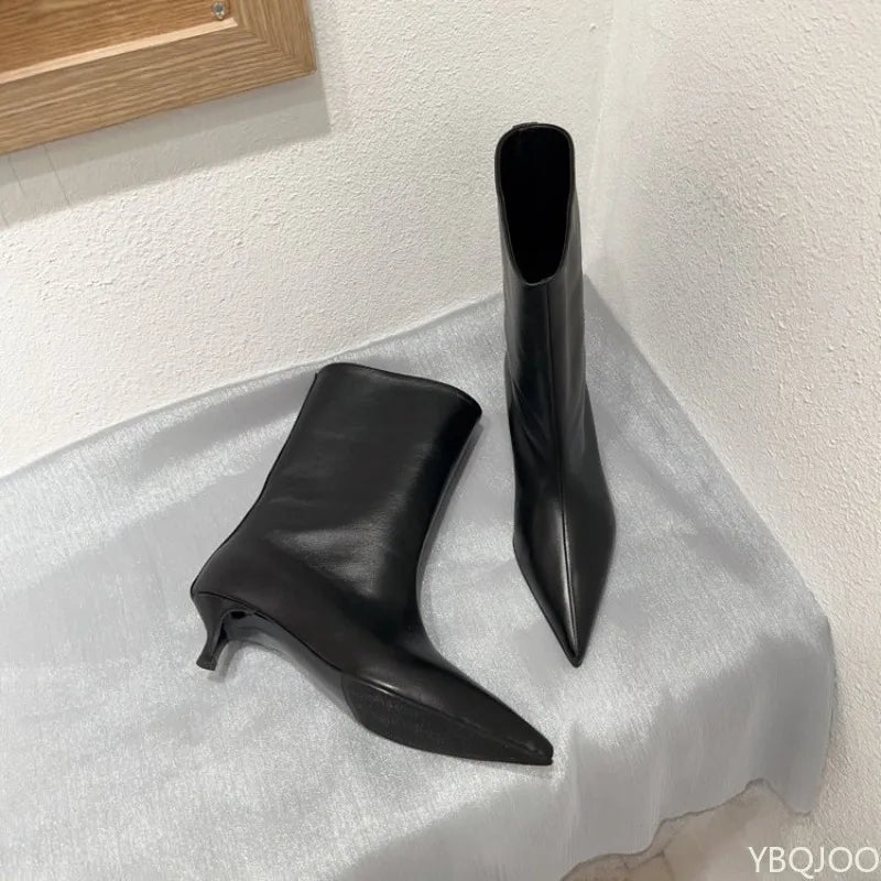 Women's Kitten Heel Pointed Toe Mid-Calf Boots | Retro Style