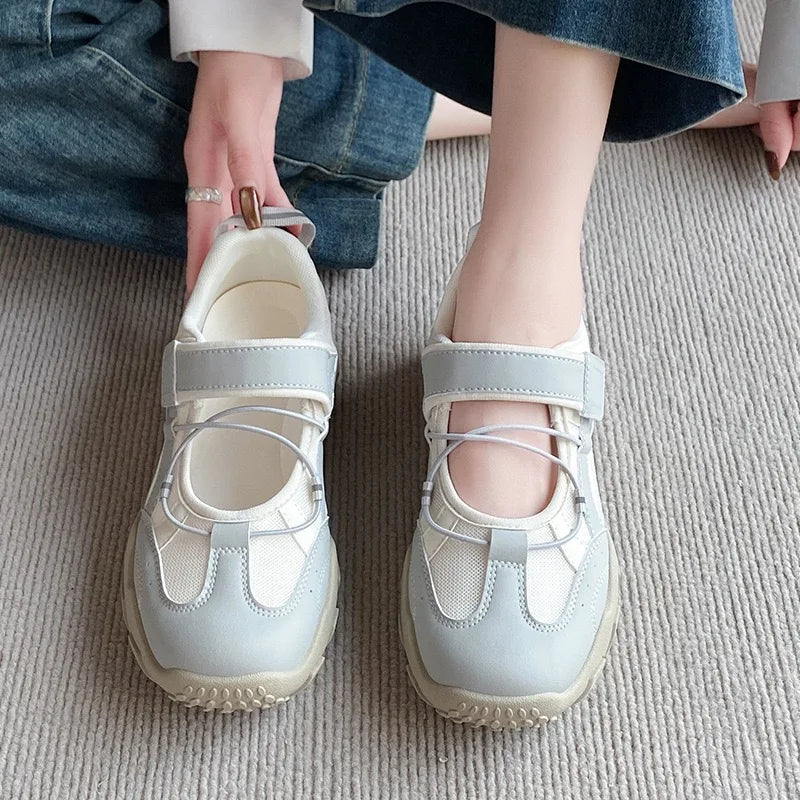 Women's Lace-Up Casual Sneakers – Lightweight Comfort Shoes
