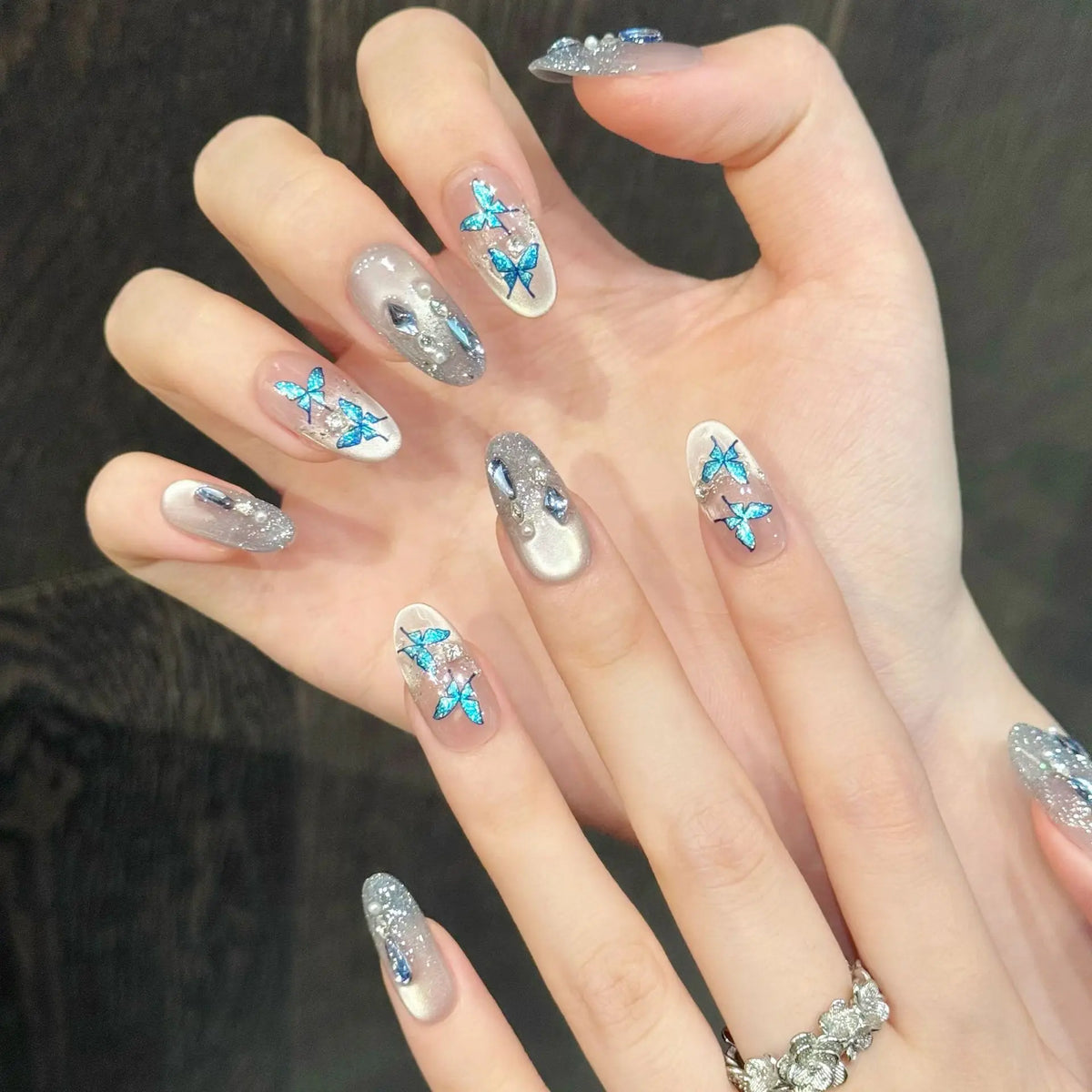 10pcs Glitter Gradient Press On Nails – Sea Blue Butterfly Cat's Eye