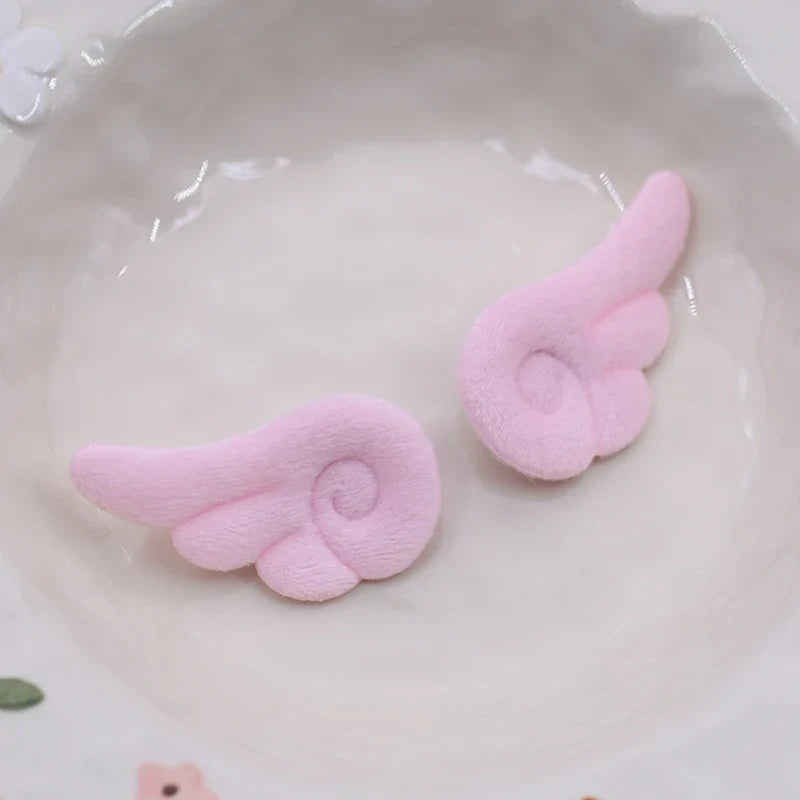 Angel Wings Brooch – Y2K Plush Pin for Bags, Hats & Clothes