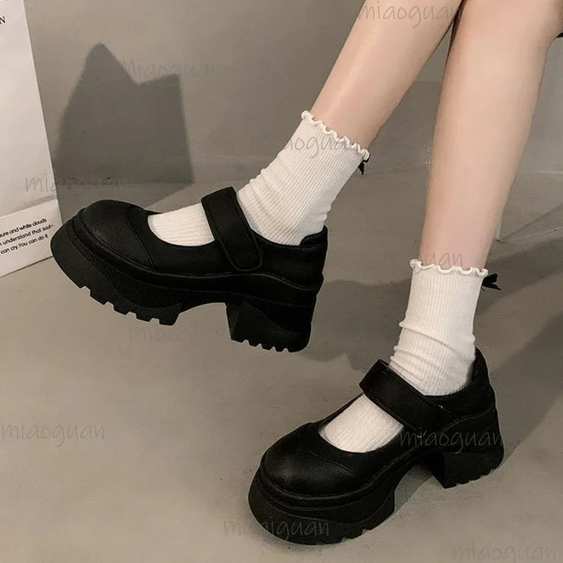 Women's Retro Mary Jane Pumps – Square Toe Buckle Loafers