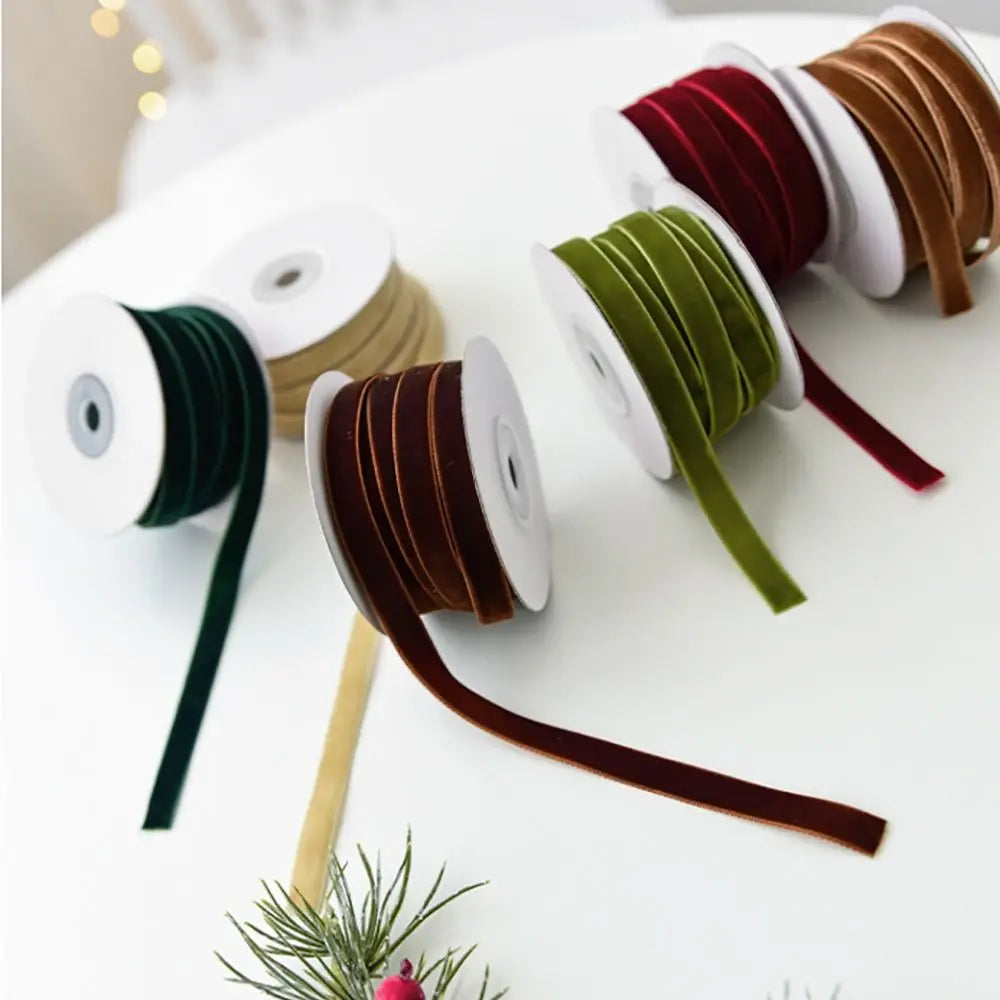 Velvet Christmas Ribbon 1cm x 10m – DIY Gift Wrap & Bow Decor