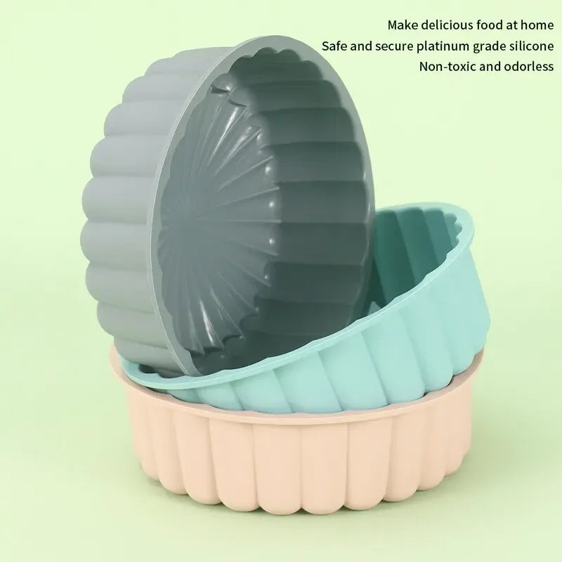 Silicone Round Cake Pan – Non-Stick Heat-Resistant Baking Mold