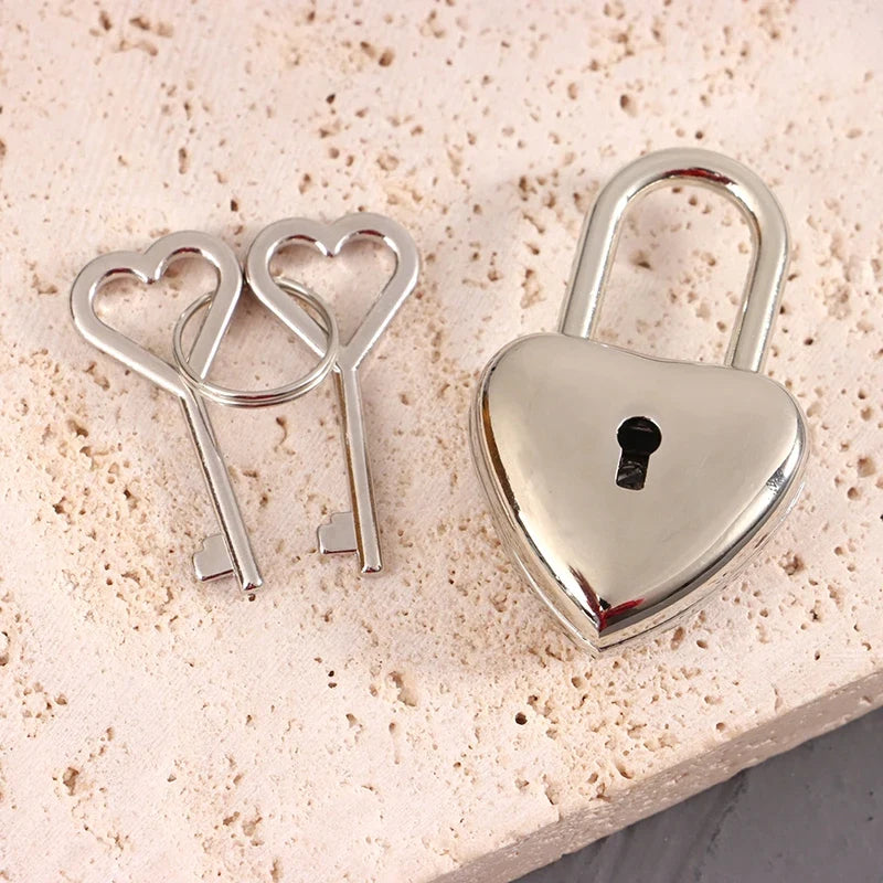 Heart Shape Mini Padlock with Key – Diary & Jewelry Box Lock