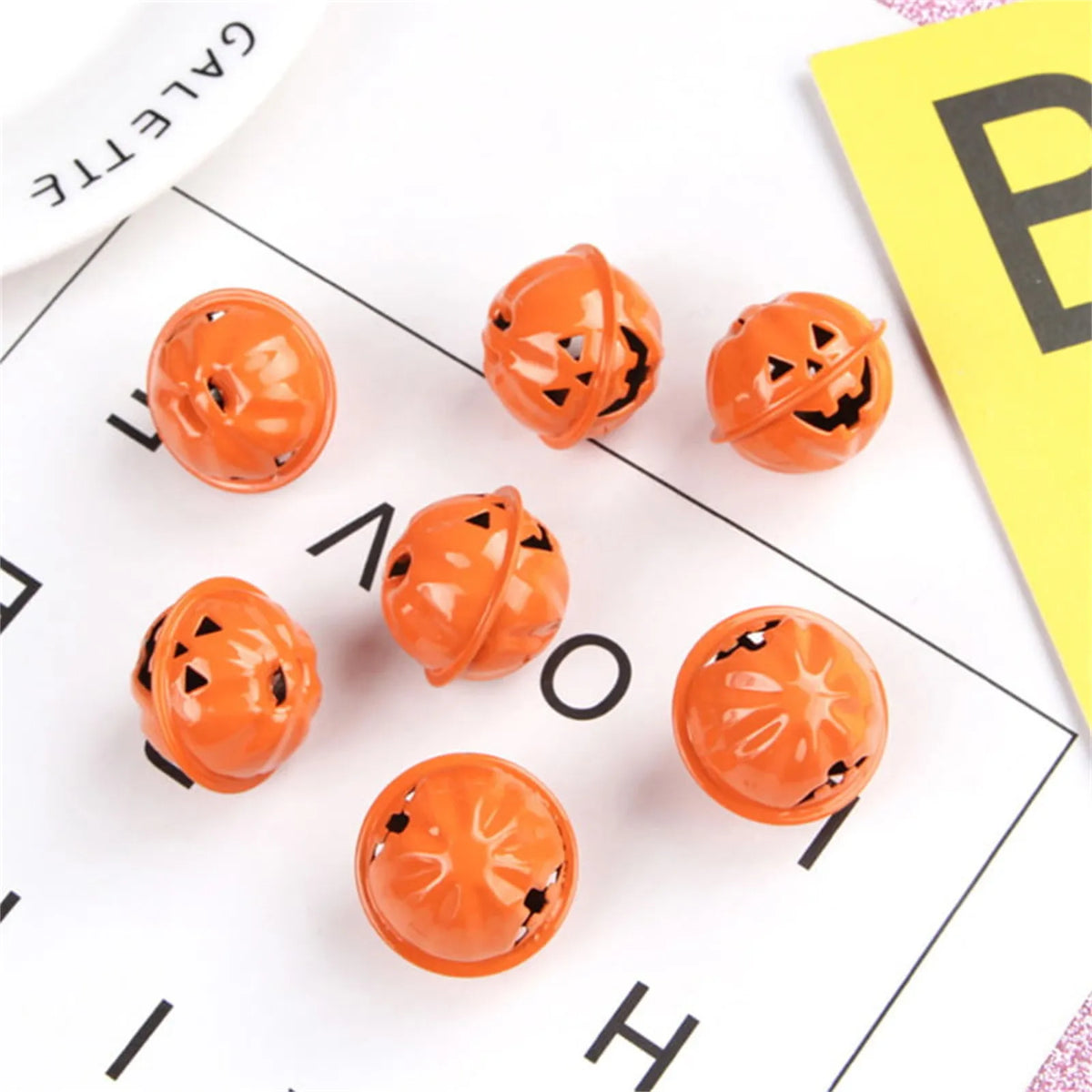 5-Pack Halloween Pumpkin Jingle Bells | 4cm Metal Jack-O-Lantern