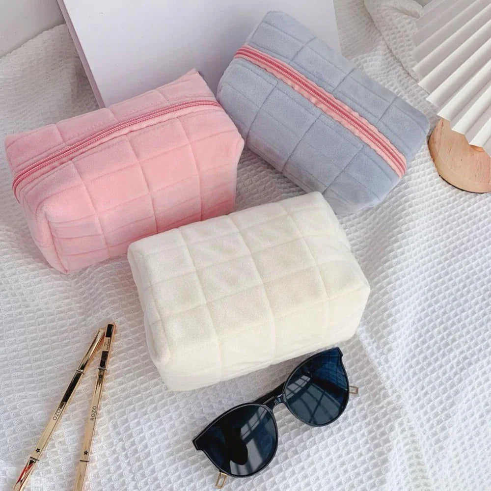 Cute Plush Velvet Makeup Bag – Travel Cosmetic Zipper Pouch