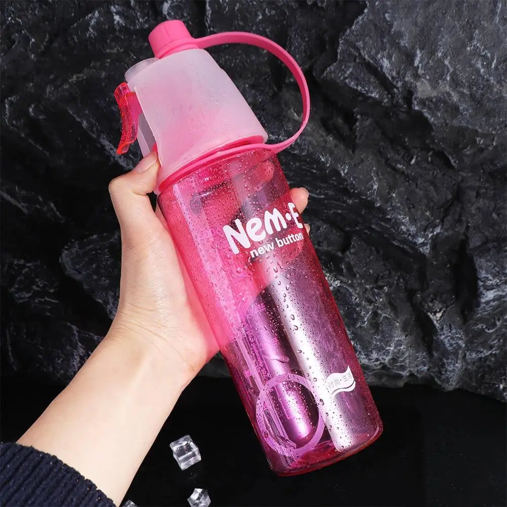 600ml Spray Water Bottle with Straw | Leak-Proof Sports Cup