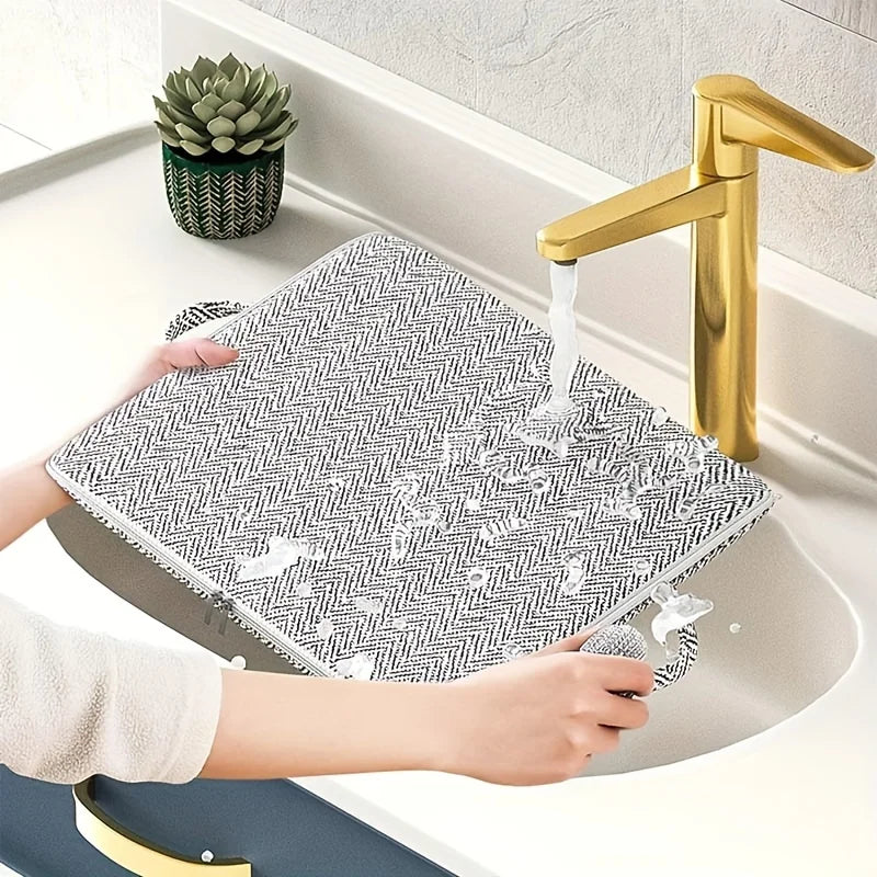 Extra Large Non-Woven Storage Bag with Locking Lid | Closet Organizer