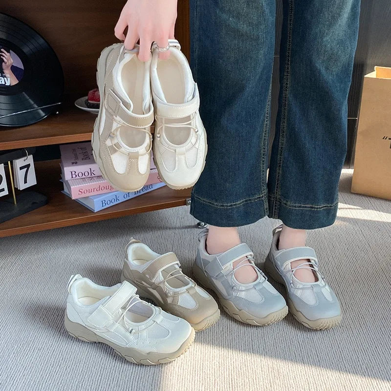 Women's Lace-Up Casual Sneakers – Lightweight Comfort Shoes