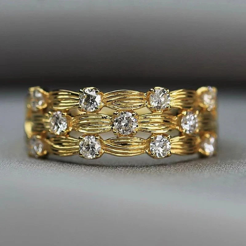 Huitan Women's CZ Wedding Band – Dazzling Cubic Zirconia Ring