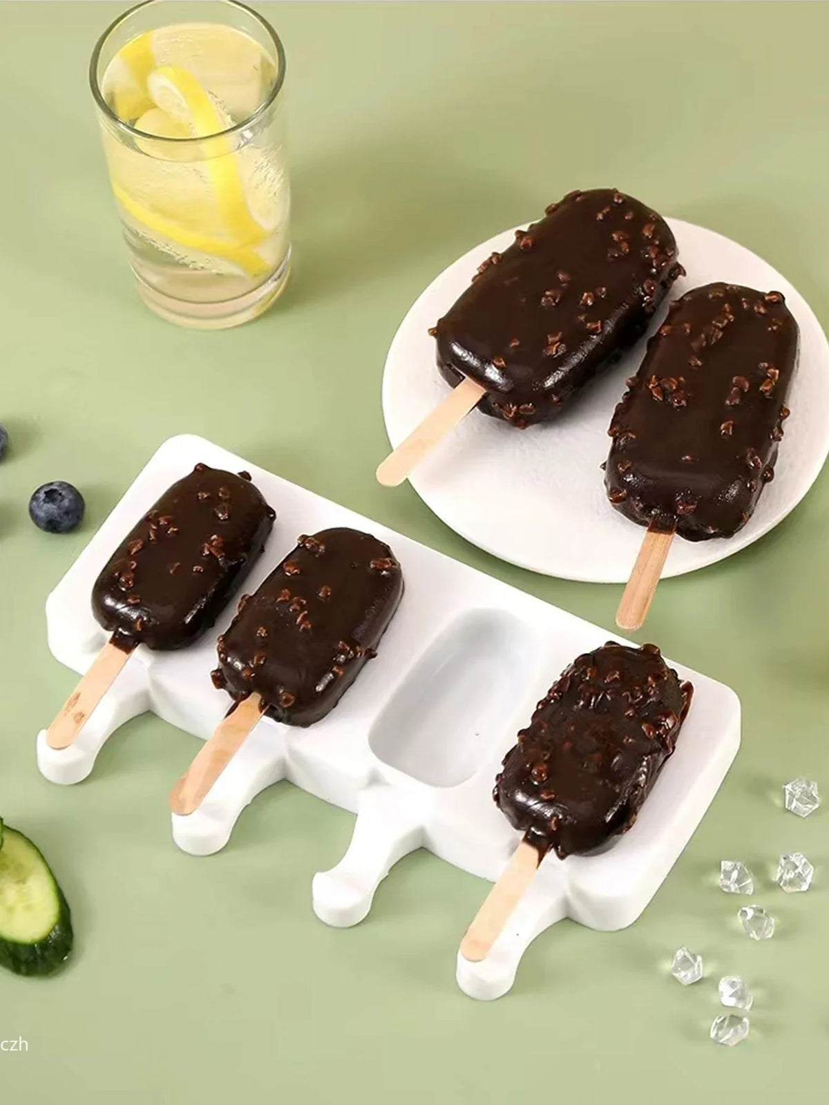 Silicone Ice Cream & Popsicle Mold – DIY Fruit Juice Ice Tray