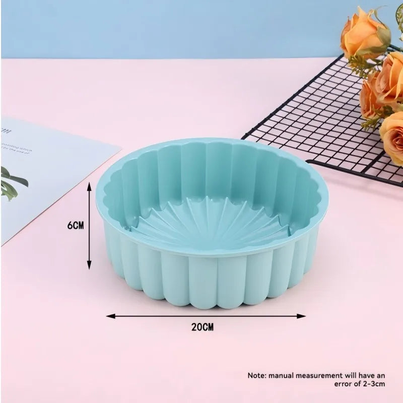 Silicone Round Cake Pan – Non-Stick Heat-Resistant Baking Mold