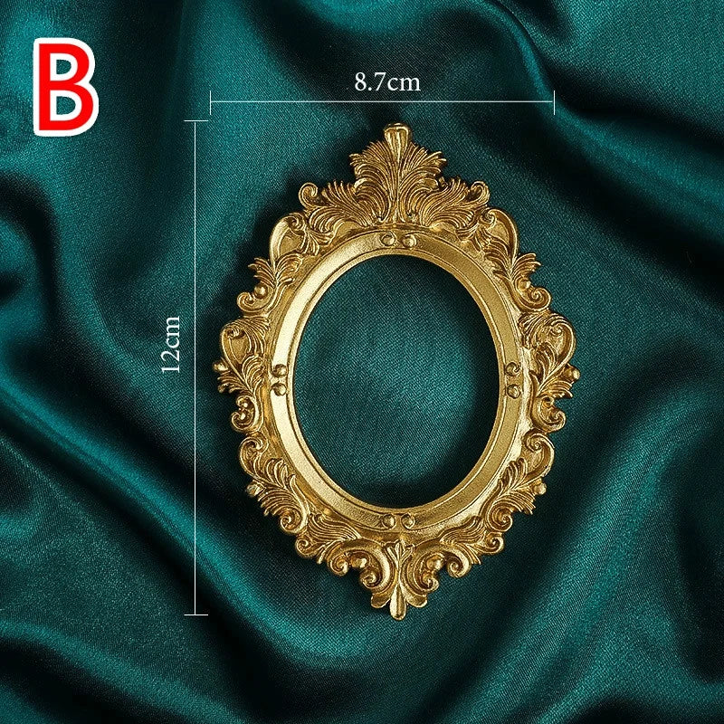 Golden Retro Resin Photo Frame – Nail Art & Photography Props