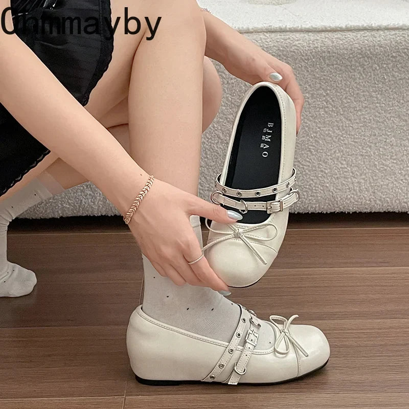 Women's Silver Mary Jane Hidden Wedge Shoes – Bow Buckle